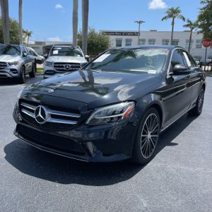 صورة 1 لـ 2021 Mercedes-BENZ C-CLASS