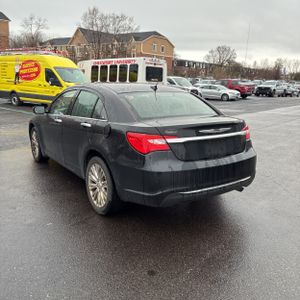 CHRYSLER 200 LIMITED - 5