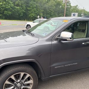 2017 JEEP GRAND CHEROKEE OVERLAND — фото 2