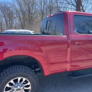 FORD F-250 LARIAT - 9