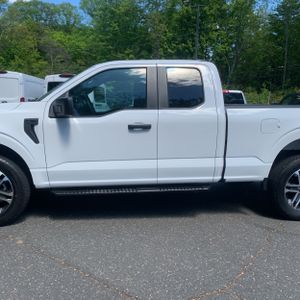 FORD F-150 XL - 4