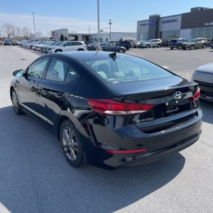 HYUNDAI ELANTRA VALUE EDITION - 5