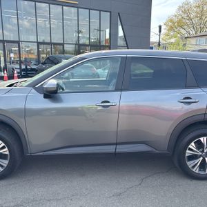 NISSAN ROGUE SV - 4