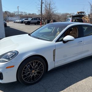 PORSCHE PANAMERA 4 PLATINUM EDITION - 2