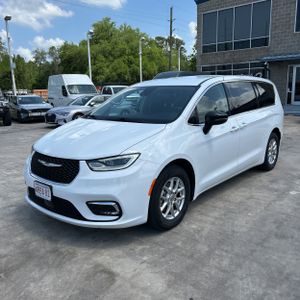 CHRYSLER PACIFICA TOURING L - 1