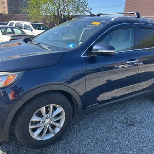 KIA SORENTO LX V6 - 2