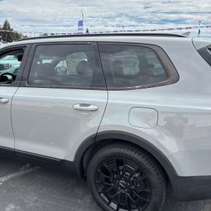 2022 KIA TELLURIDE EX photo 5