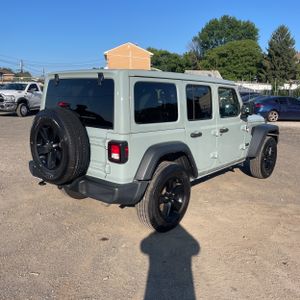 صورة 8 لـ 2023 JEEP WRANGLER SPORT