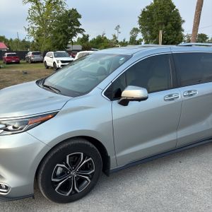 TOYOTA SIENNA - 2
