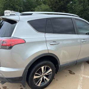 TOYOTA RAV4 - 9