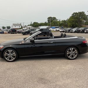 2019 Mercedes-BENZ C-CLASS photo 3