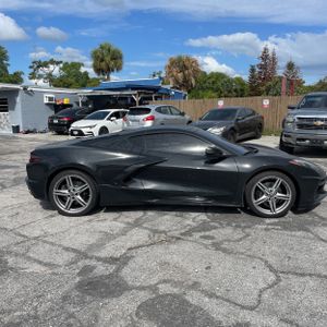 CHEVROLET CORVETTE STINGRAY - 10
