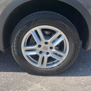 2016 Porsche CAYENNE BASE 缩略图 18