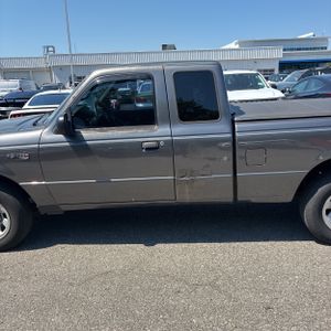 FORD RANGER XLT - 4