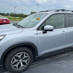 2020 Subaru FORESTER PREMIUM — фото 2