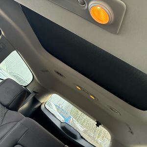 2010 Chevrolet TRAVERSE LT photo 40