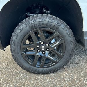 2026 Chevrolet SILVERADO 1500 LT TRAIL BOSS — миниатюра 17