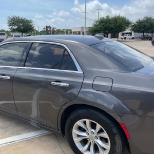 CHRYSLER 300 LIMITED - 6