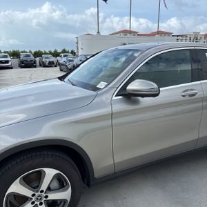 MERCEDES-BENZ GLC - 2