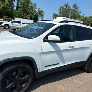 صورة 2 لـ 2020 JEEP CHEROKEE ALTITUDE