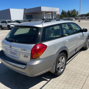 صورة 8 لـ 2007 Subaru OUTBACK 3.0R L.L. BEAN EDITION