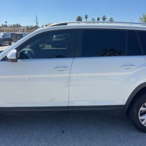 VOLKSWAGEN ATLAS SE - 4