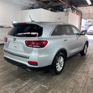 صورة 8 لـ 2019 KIA SORENTO LX