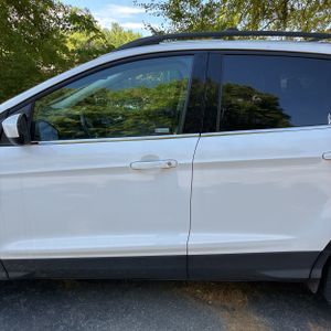 FORD ESCAPE SEL - 3