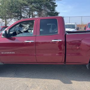 CHEVROLET SILVERADO 1500 LS - 4