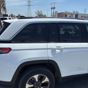 صورة 9 لـ 2024 JEEP GRAND CHEROKEE 4XE