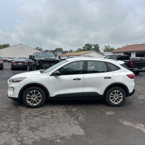 2020 FORD ESCAPE S photo 3