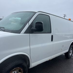 CHEVROLET EXPRESS 2500 - 2
