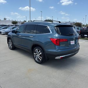 2018 Honda PILOT ELITE photo 5