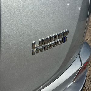 2017 Toyota RAV4 HYBRID LIMITED 照片 23