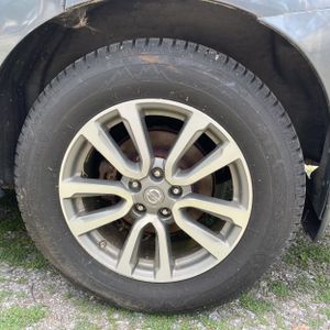 2014 Nissan PATHFINDER SV 照片 18