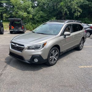 2019 Subaru OUTBACK 3.6R LIMITED 照片 1
