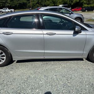 2018 FORD FUSION S 照片 9