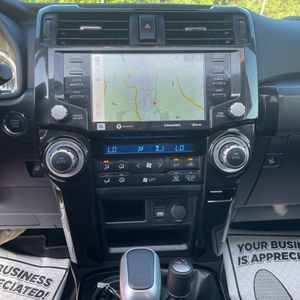 صورة مصغرة 41 لـ 2023 Toyota 4RUNNER TRD PRO