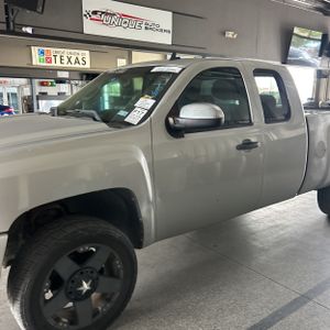 2011 Chevrolet SILVERADO 1500 LT 照片 2
