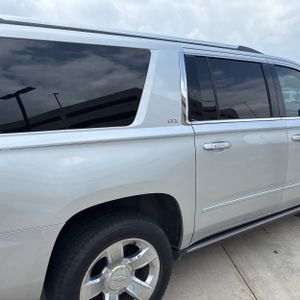 CHEVROLET SUBURBAN LTZ - 9