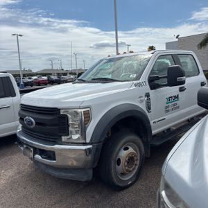 FORD F-550 CHASSIS XL - 1