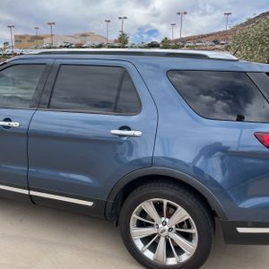 FORD EXPLORER LIMITED - 6