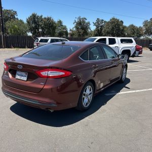 صورة 8 لـ 2015 FORD FUSION SE