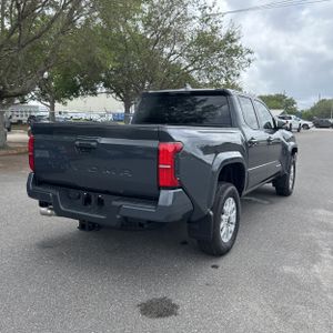 TOYOTA TACOMA SR5 - 8