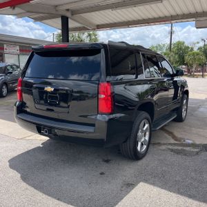 CHEVROLET TAHOE LS - 8