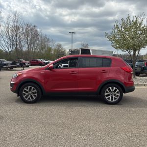 KIA SPORTAGE LX - 3