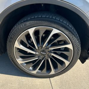 صورة 14 لـ 2020 Lincoln AVIATOR RESERVE