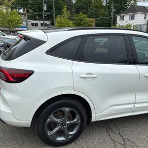 FORD ESCAPE ST-LINE - 8
