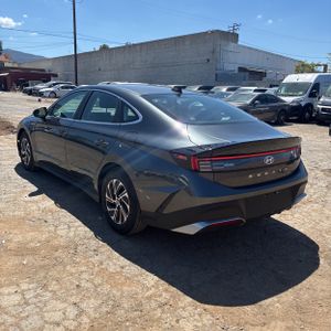 HYUNDAI SONATA HYBRID BLUE - 5