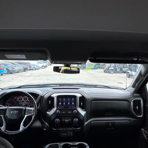 صورة 40 لـ 2020 Chevrolet SILVERADO 1500 RST
